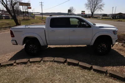 2020 RAM 1500 LIFT PACKAGE BY WALDOCH - WHITE - 2020 RAM 1500 LIFT - Image 7 of 11