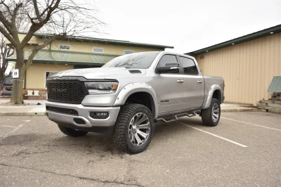 2021 RAM 1500 LIFT PACKAGE BY WALDOCH - CUSTOM TRUCK WITH LEATHER AND STEPS - 2021 RAM 1500 LIFT - Image 13 of 30