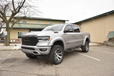 2021 RAM 1500 LIFT PACKAGE BY WALDOCH - CUSTOM TRUCK WITH LEATHER AND STEPS - 2021 RAM 1500 LIFT - Image 14 of 30
