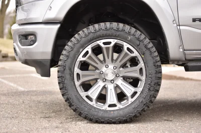 2021 RAM 1500 LIFT PACKAGE BY WALDOCH - CUSTOM TRUCK WITH LEATHER AND STEPS - 2021 RAM 1500 LIFT - Image 23 of 30