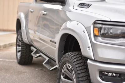 2021 RAM 1500 LIFT PACKAGE BY WALDOCH - CUSTOM TRUCK WITH LEATHER AND STEPS - 2021 RAM 1500 LIFT - Image 28 of 30