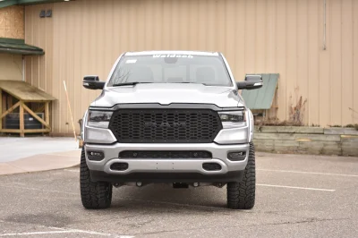 2021 RAM 1500 LIFT PACKAGE BY WALDOCH - CUSTOM TRUCK WITH LEATHER AND STEPS - 2021 RAM 1500 LIFT - Image 9 of 30