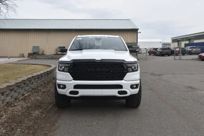2022 RAM 1500 LEVEL EDITION BY WALDOCH - WHITE - CUSTOM RAM DODGE TRUCK LIFTED - 2022 RAM 1500 LEVEL - Image 3 of 31