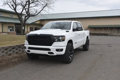 2022 RAM 1500 LEVEL EDITION BY WALDOCH - WHITE - CUSTOM RAM DODGE TRUCK LIFTED - 2022 RAM 1500 LEVEL - Image 6 of 31
