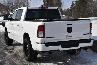 2022 RAM 1500 WHITE LEVEL PACKAGE BY WALDOCH CUSTOM RAM TRUCK - 2022 RAM 1500 LEVEL - Image 6 of 9