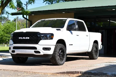 2022 RAM 1500 LEVEL PACKAGE BY WALDOCH CUSTOM DODGE WHITE TRUCK - 2022 RAM 1500 LEVEL - Image 2 of 17
