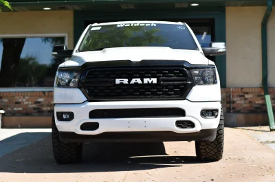 2022 RAM 1500 LEVEL PACKAGE BY WALDOCH CUSTOM DODGE WHITE TRUCK - 2022 RAM 1500 LEVEL - Image 4 of 17