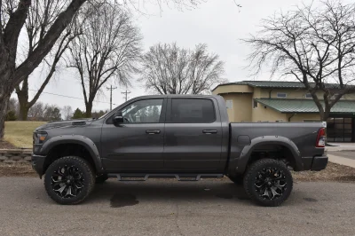 2022 RAM 1500 LIFT PACKAGE BY WALDOCH - GRANITE CRYSTAL - 2022 RAM 1500 LIFT - Image 10 of 17