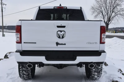 2022 RAM 1500 LIFT PACKAGE BY WALDOCH CUSTOM WHITE RAM TRUCK - 2022 RAM 1500 LIFT - Image 3 of 11