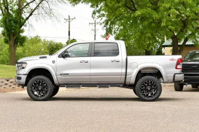 2022 RAM 1500 SILVER RAMPAGE BY WALDOCH - CUSTOM DODGE TRUCK WITH 6" LIFT KIT - 2022 RAM 1500 RAMPAGE - Image 2 of 27