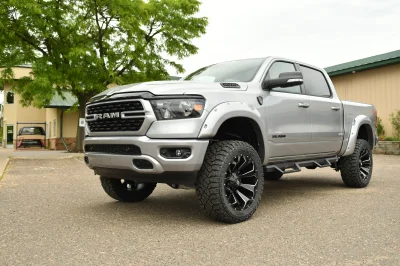 2022 RAM 1500 SILVER RAMPAGE BY WALDOCH - CUSTOM DODGE TRUCK WITH 6" LIFT KIT - 2022 RAM 1500 RAMPAGE - Image 22 of 27