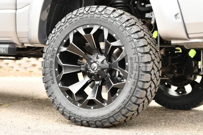 2022 RAM 1500 SILVER RAMPAGE BY WALDOCH - CUSTOM DODGE TRUCK WITH 6" LIFT KIT - 2022 RAM 1500 RAMPAGE - Image 5 of 27