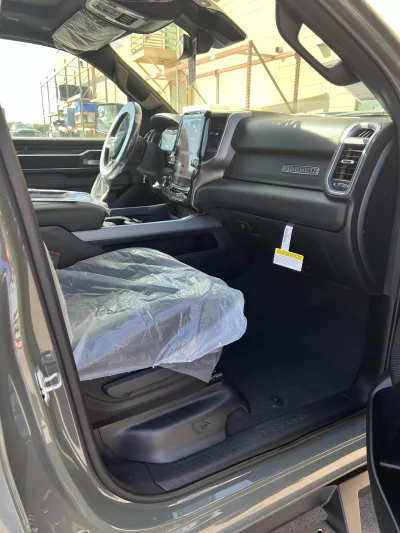 2026 - RAM BIGHORN 1500 - LEVEL PACKAGE - CANYON LAKE (PJ7) - 2026 RAM 1500 LEVEL - Image 3 of 4