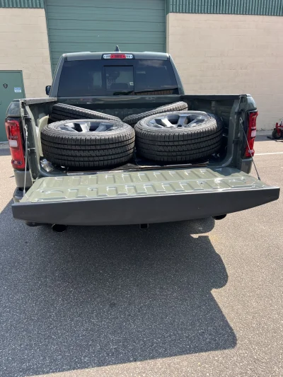 2026 RAM BIGHORN 1500 - LEVEL PACKAGE - CANYON LAKE (PJ7) - 2026 RAM 1500 LEVEL - Image 10 of 15