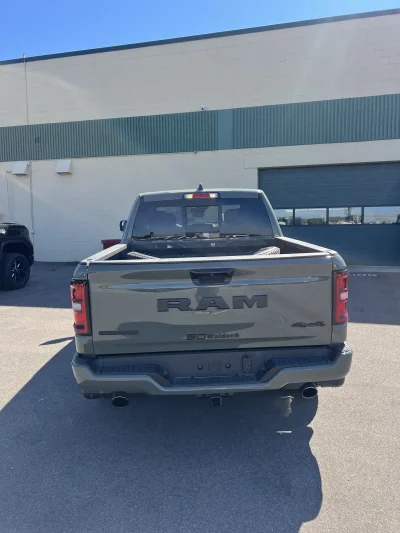 2026 RAM BIG HORN 1500 - LEVEL PACKAGE - CANYON LAKE (PJ7) - 2026 RAM 1500 LEVEL - Image 14 of 18