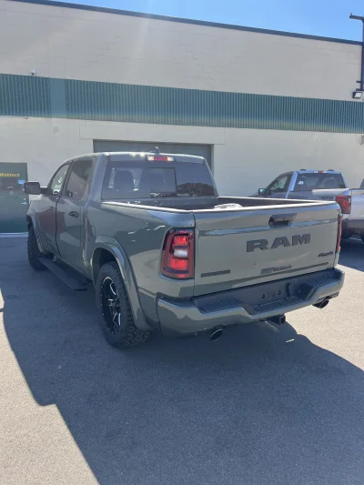 2026 RAM BIG HORN 1500 - LEVEL PACKAGE - CANYON LAKE (PJ7) - 2026 RAM 1500 LEVEL - Image 15 of 18