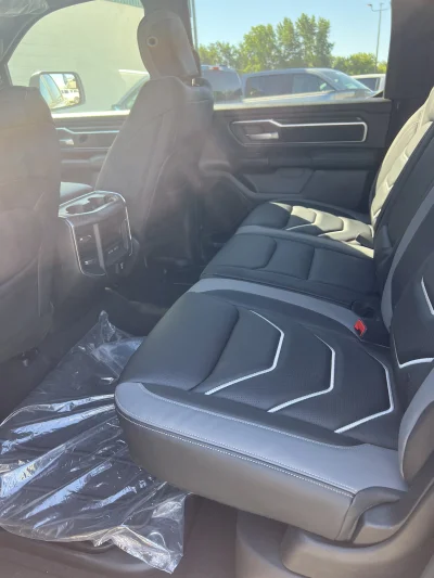 2026 RAM BIG HORN 1500 - LEVEL PACKAGE - CANYON LAKE (PJ7) - 2026 RAM 1500 LEVEL - Image 10 of 18