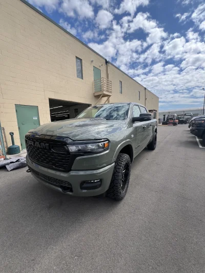 2026 RAM BIGHORN 1500  -  LEVEL PACKAGE - CANYON LAKE (PJ7) - 2026 RAM 1500 LEVEL - Image 3 of 15