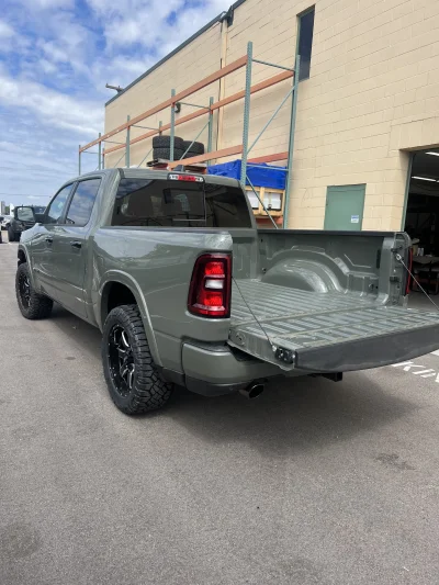 2026 RAM BIGHORN 1500  -  LEVEL PACKAGE - CANYON LAKE (PJ7) - 2026 RAM 1500 LEVEL - Image 9 of 15