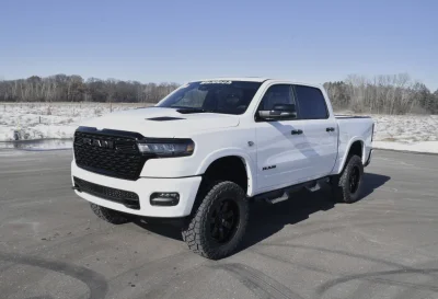 2026 RAM 1500 LIFT - WHITE - 2026 RAM 1500 LIFT - Image 3 of 12