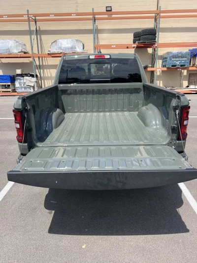 2026 RAM BIG HORN 1500 - RAMPAGE PACKAGE - CANYON LAKE (PJ7) - 2026 RAM 1500 RAMPAGE - Image 19 of 22