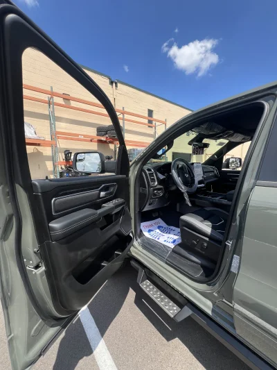 2026 RAM BIG HORN 1500 - RAMPAGE PACKAGE - CANYON LAKE (PJ7) - 2026 RAM 1500 RAMPAGE - Image 13 of 22