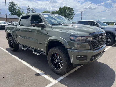 2026 RAM BIG HORN 1500 - RAMPAGE PACKAGE - CANYON LAKE (PJ7) - 2026 RAM 1500 RAMPAGE - Image 3 of 22