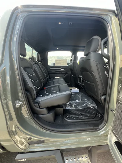 2026 RAM BIG HORN 1500 - RAMPAGE PACKAGE - CANYON LAKE (PJ7) - 2026 RAM 1500 RAMPAGE - Image 10 of 22