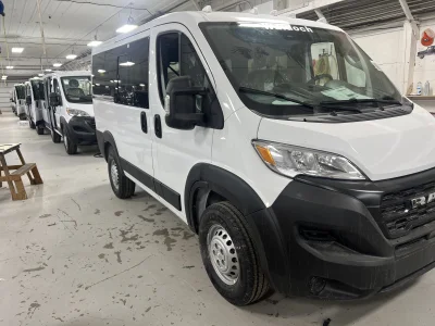 2026 DODGE PROMASTER SHUTTLE - BRIGHT WHITE 10 PASSENGER 1500 - 2026 RAM 1500 SHUTTLE - Image 10 of 16