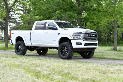 2022 RAM 2500 HD RAMPAGE WHITE BY WALDOCH - CUSTOM HEAVY DUTY DODGE TRUCK - 2022 RAM 2500 RAMPAGE - Image 2 of 35