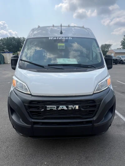 2024 RAM PROMASTER - 10 PASSENGER SHUTTLE PACKAGE - BRIGHT WHITE (PW7) - GRAY SEATING - 2024 RAM 2500 SHUTTLE - Image 2 of 18