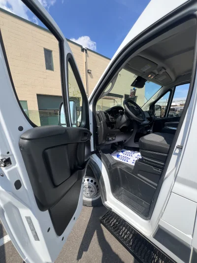 2025 RAM PROMASTER 2500 - MOBILTY PACKAGE - BRIGHT WHITE (PW7) - GRAY SEATING - 2025 RAM 2500 MOBILITY - Image 6 of 16