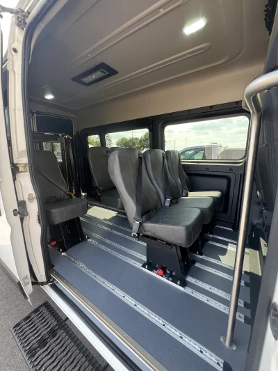 2025 RAM PROMASTER 2500 - MOBILTY PACKAGE - BRIGHT WHITE (PW7) - GRAY SEATING - 2025 RAM 2500 MOBILITY - Image 8 of 16