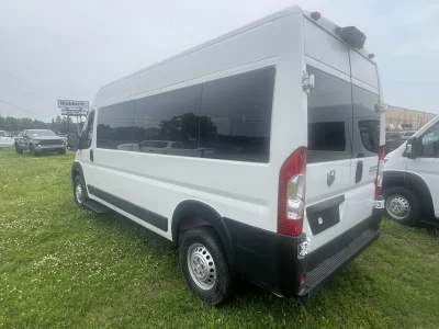 2025 RAM PROMASTER 2500 - MOBILITY PACKAGE - BRIGHT WHITE (PW7) GRAY SEATING - 2025 RAM 2500 MOBILITY - Image 16 of 19