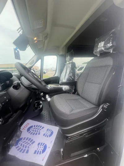 2025 RAM PROMASTER 2500 - MOBILITY PACKAGE - BRIGHT WHITE (PW7) GRAY SEATING - 2025 RAM 2500 MOBILITY - Image 6 of 19