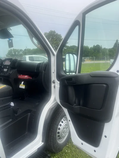 2025 RAM PROMASTER 2500 - MOBILITY PACKAGE - BRIGHT WHITE (PW7) GRAY SEATING - 2025 RAM 2500 MOBILITY - Image 5 of 19