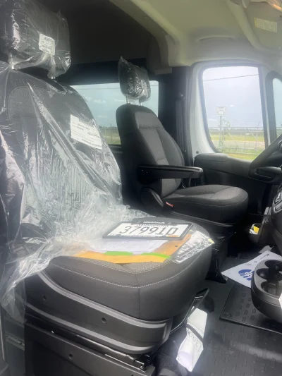 2025 RAM PROMASTER 2500 - MOBILITY PACKAGE - BRIGHT WHITE (PW7) GRAY SEATING - 2025 RAM 2500 MOBILITY - Image 7 of 19