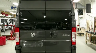 2026 RAM PROMASTER 2500 GALAXY 10-PASSENGER - GRANITE CRYSTAL METALLIC WITH CREAM SEATING - 2026 RAM 2500 GALAXY - Image 12 of 16
