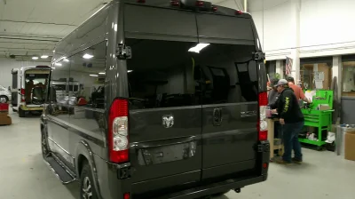 2026 RAM PROMASTER 2500 GALAXY 10-PASSENGER - GRANITE CRYSTAL METALLIC WITH CREAM SEATING - 2026 RAM 2500 GALAXY - Image 13 of 16