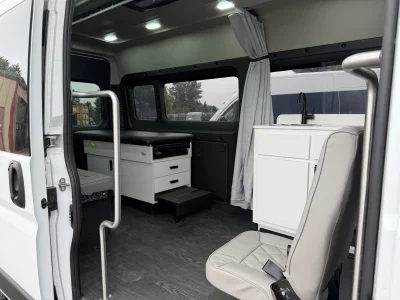 MOBILE MEDICAL OFFICE WAITING ROOM ON WHEELS CUSTOM BUILD LIKE A HOSPITAL ROOM BY WALDOCH - 2026 RAM 2500 SPECIALTY - Image 14 of 21