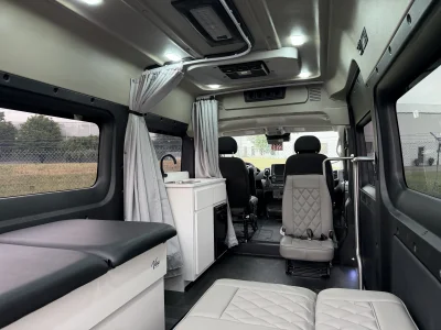 MOBILE MEDICAL OFFICE WAITING ROOM ON WHEELS CUSTOM BUILD LIKE A HOSPITAL ROOM BY WALDOCH - 2026 RAM 2500 SPECIALTY - Image 16 of 21