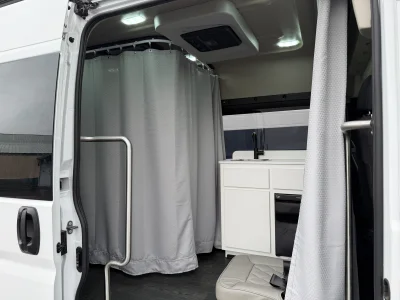 MOBILE MEDICAL OFFICE WAITING ROOM ON WHEELS CUSTOM BUILD LIKE A HOSPITAL ROOM BY WALDOCH - 2026 RAM 2500 SPECIALTY - Image 7 of 21