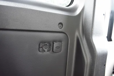 BRIGHT WHITE 10 - 2019 RAM PROMASTER SHUTTLE - Image 10 of 10