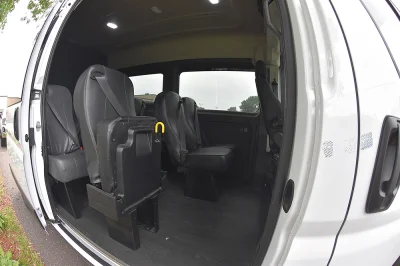 BRIGHT WHITE 10 - 2019 RAM PROMASTER SHUTTLE - Image 8 of 10