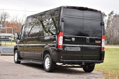 12 PASSENGER WITH VINYL SEATING - 2019 RAM PROMASTER SHUTTLE - Image 5 of 13