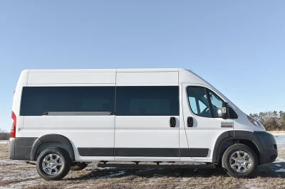 11 PASSENGER LUXURY SHUTTLE PASSENGER VAN RAM PROMASTER 159 HIGH ROOF CUSTOM WHEELS WALDOCH - 2019 RAM PROMASTER SHUTTLE - Image 3 of 16