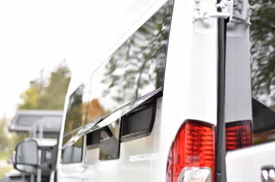 BRIGHT WHITE 5 - 2019 RAM PROMASTER SHUTTLE - Image 10 of 20