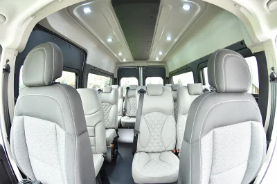 BRIGHT WHITE 5 - 2019 RAM PROMASTER SHUTTLE - Image 14 of 20