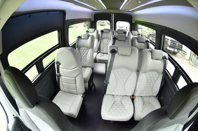 BRIGHT WHITE 5 - 2019 RAM PROMASTER SHUTTLE - Image 19 of 20