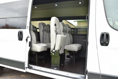 BRIGHT WHITE 5 - 2019 RAM PROMASTER SHUTTLE - Image 4 of 20
